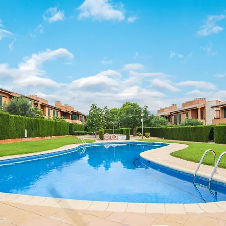 3 Bedroom Lovely In Lametlla De Mar L'Ametlla de Mar